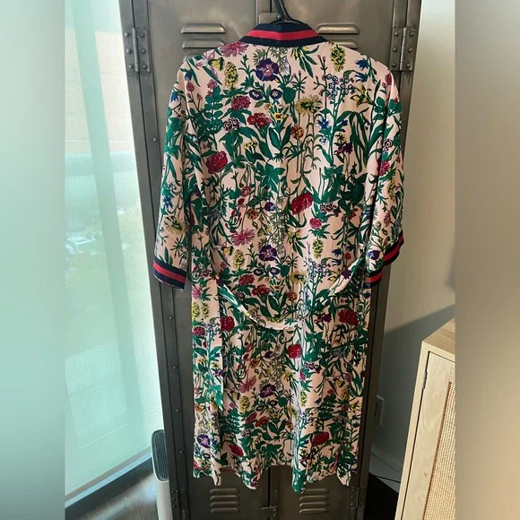 Floral Set - Picture 2 of 12